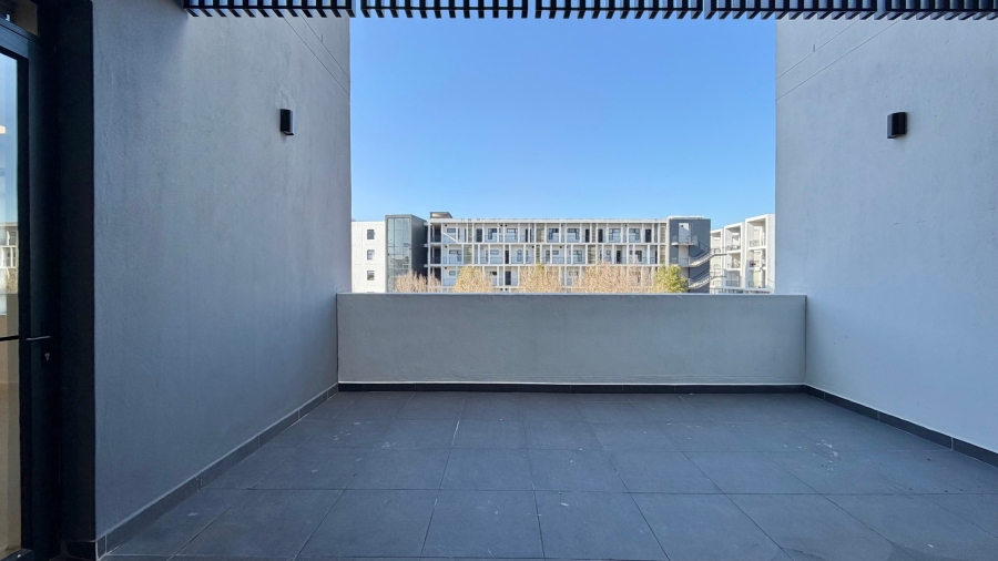 To Let Commercial Property for Rent in Paardevlei Western Cape